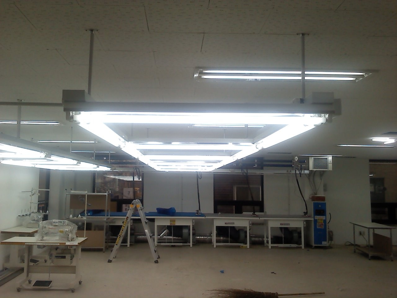 3743828000_MqPtmsSC_d183d971d0447ef830c380934b6fc991f22d0b3d.jpg 이미지크게보기